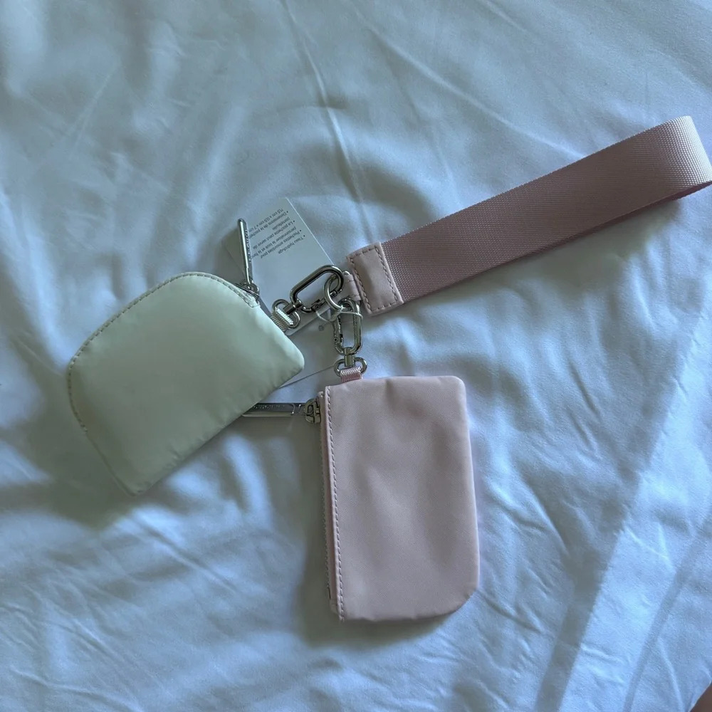 58🆕🩷 LAST ONE Lululemon Dual Pouch Wristlet - Flush Pink / Bone - Picture 6 of 7